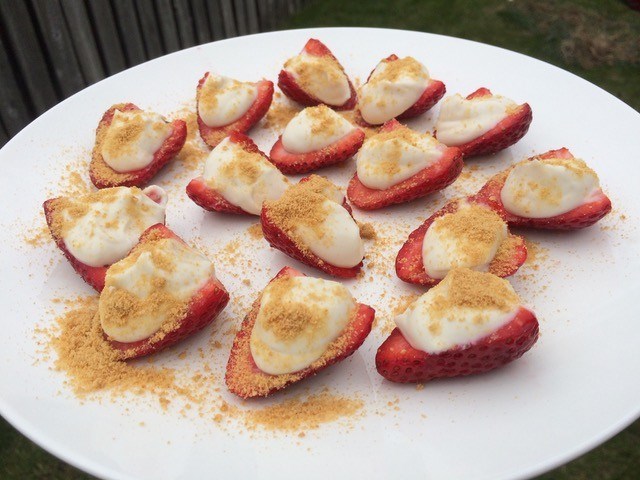2020_08_05_LL_GOOD_LIFE_COOKING_FILLED_STRAWBERRIES