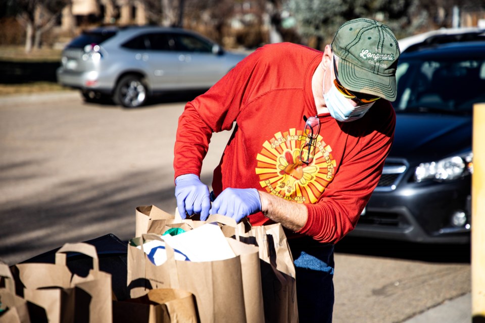 2020_12_13_LL_meals_on_wheels1