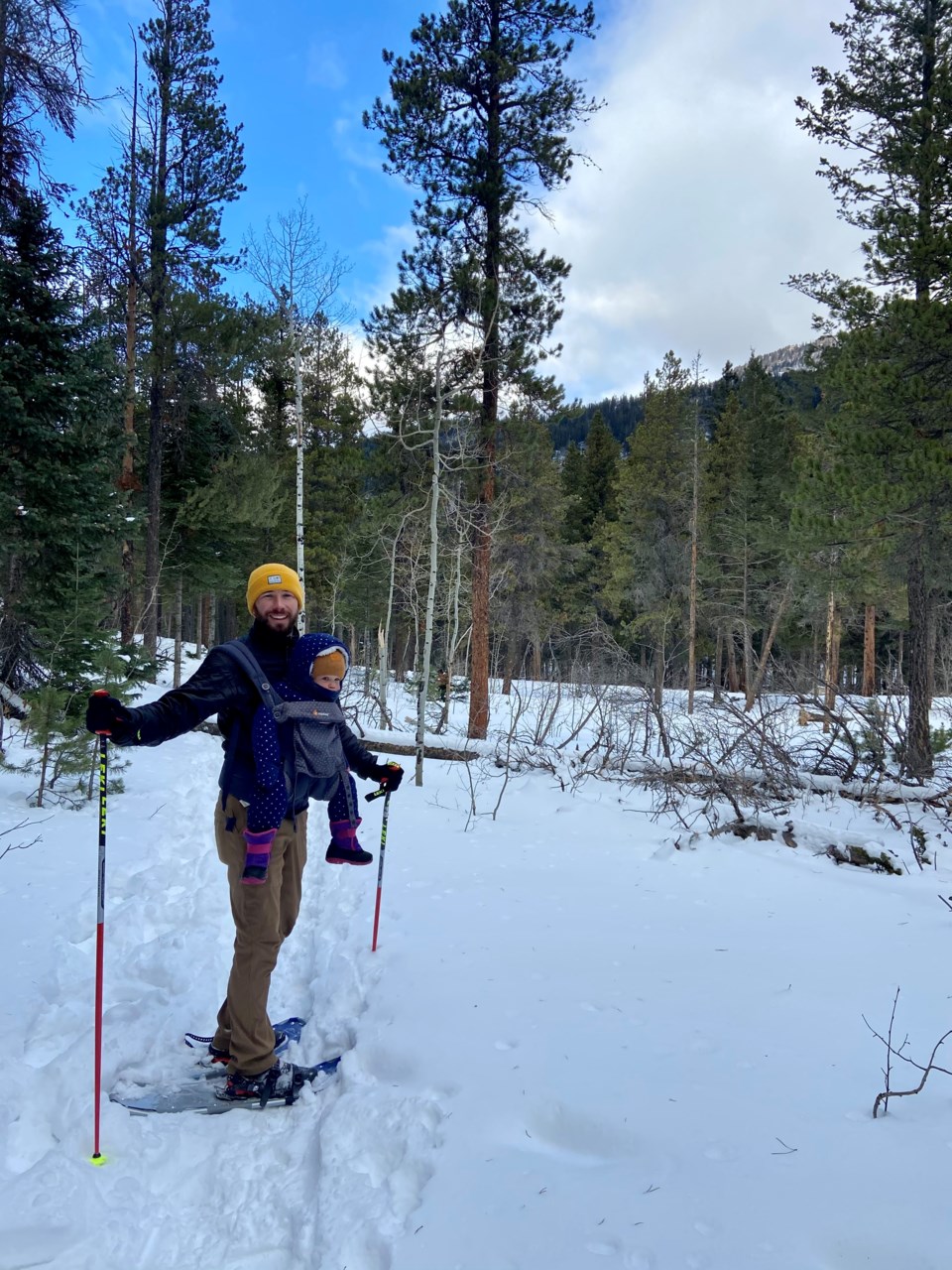 2021_02_25_LL_outside_snowshoeing_alex_murphy_daughter2