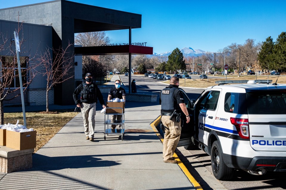 2020_12_10_LL_longmont_sros_meal_delivery