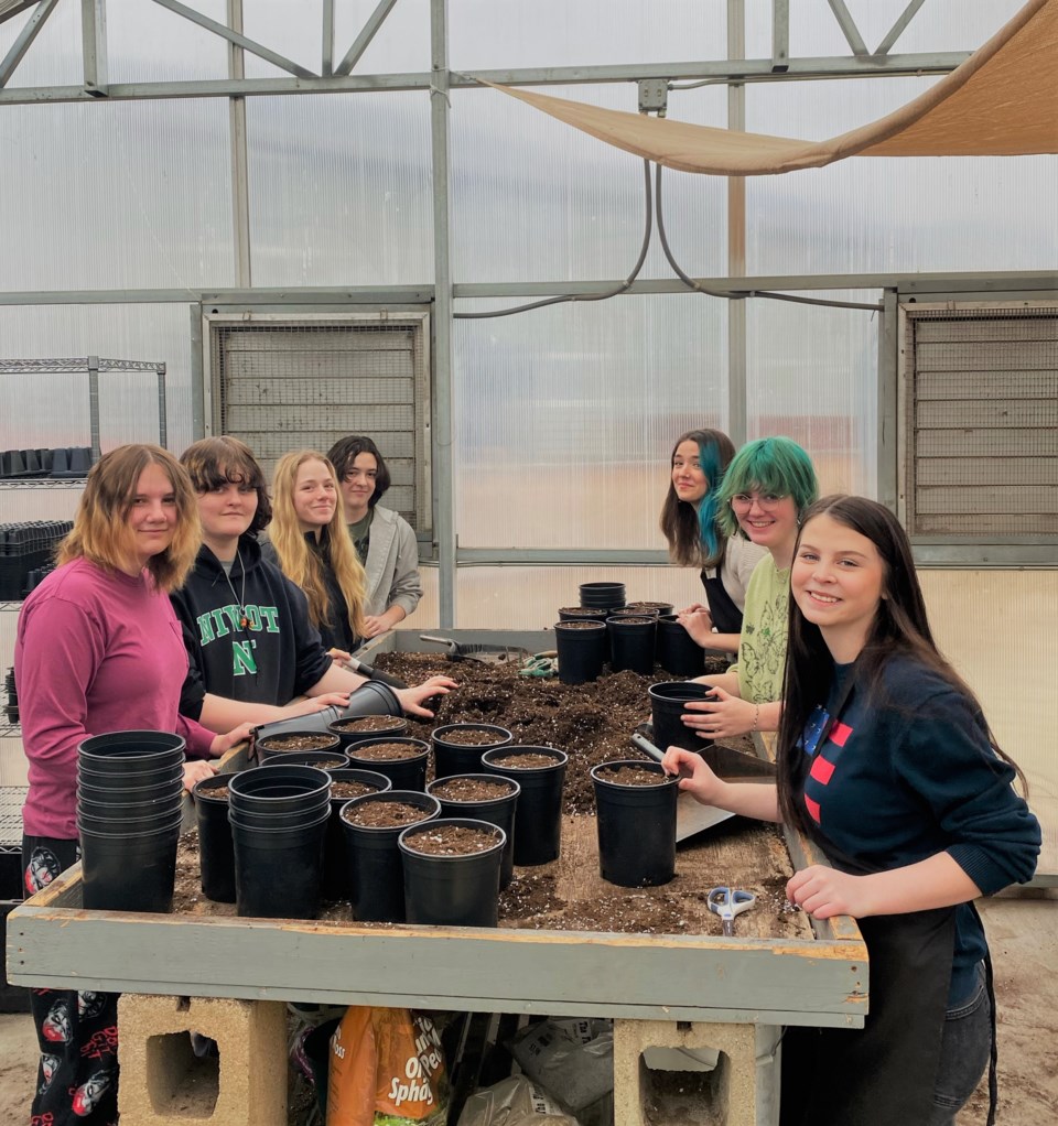 students_svvsd_greenhouse