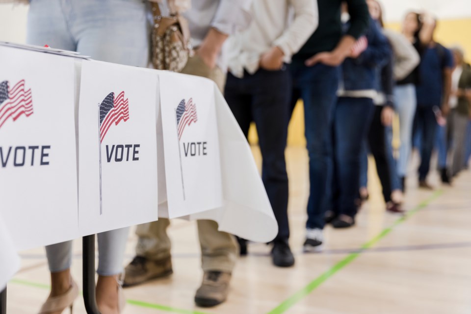 2020_09_11_LL_voter_line_stock