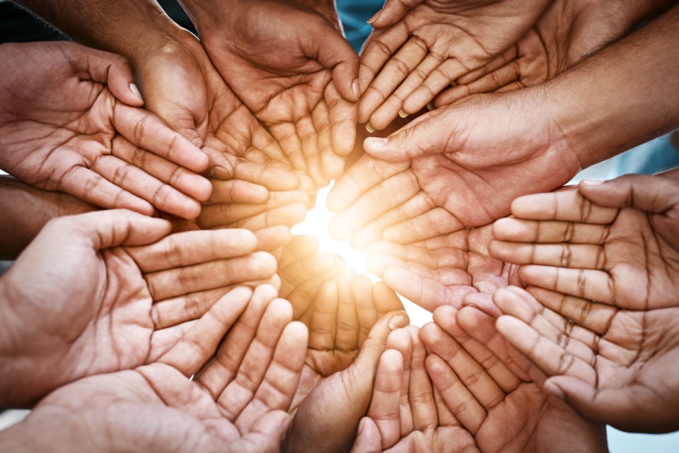 2020_09_17_LL_generic_hands_light_for_nonprofit