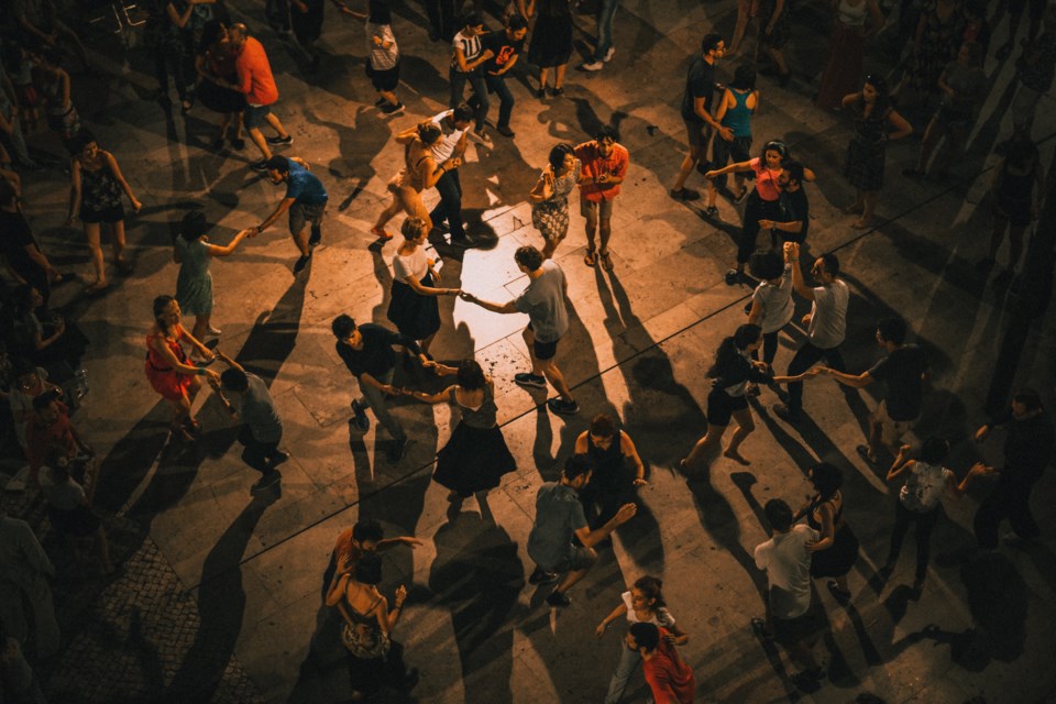 ardian-lumi-6woj_wozqma-unsplash
