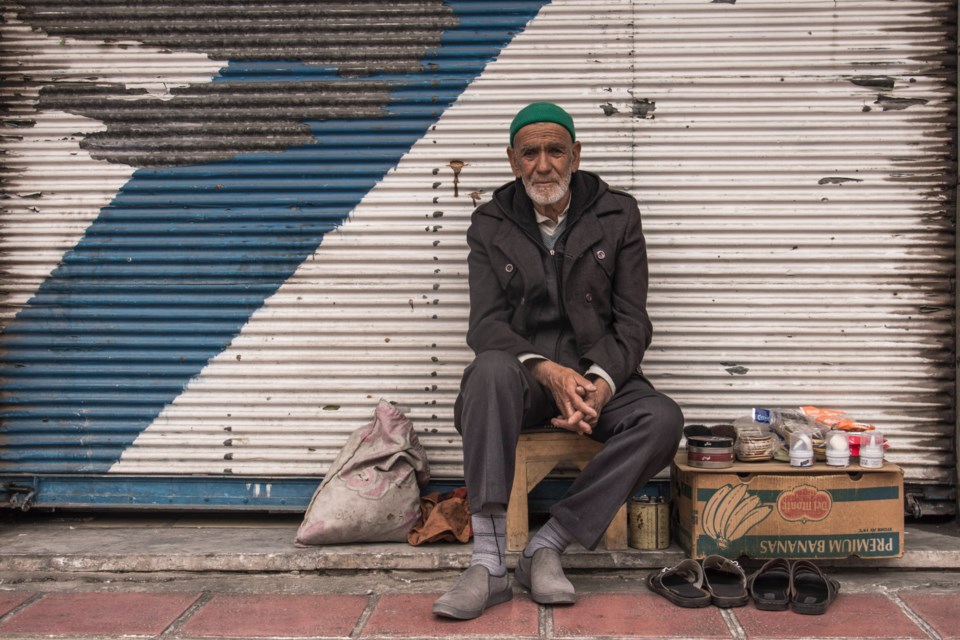 javad-esmaeili-b0Jh7RzHOk0-unsplash
