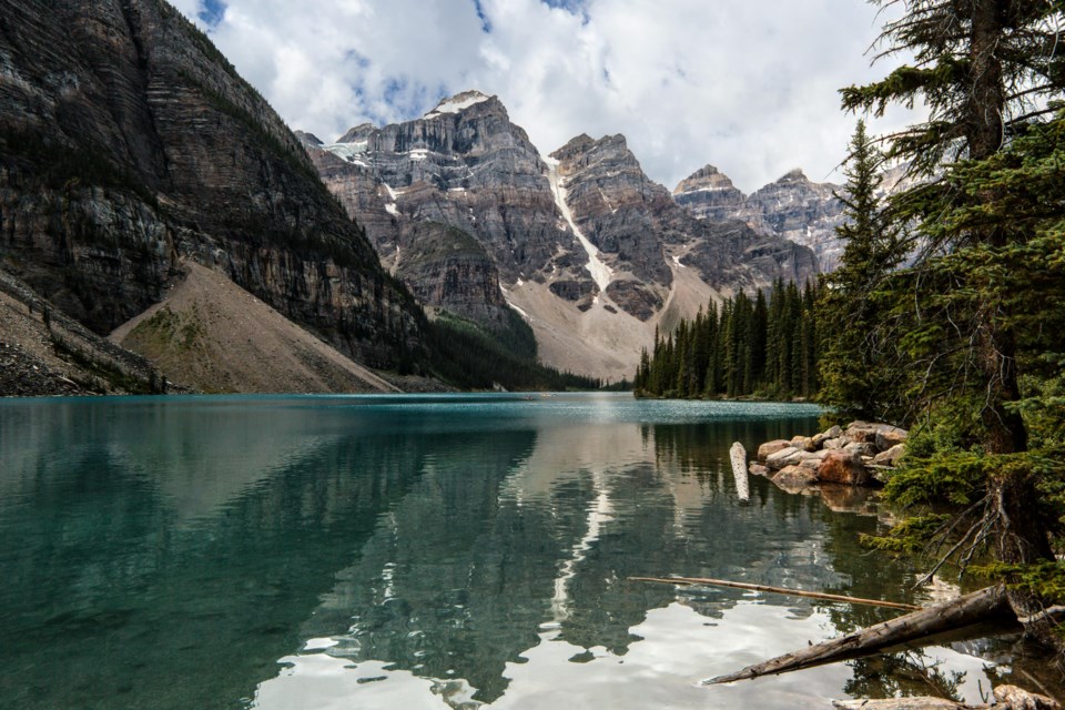 pexels-james-westman-739349