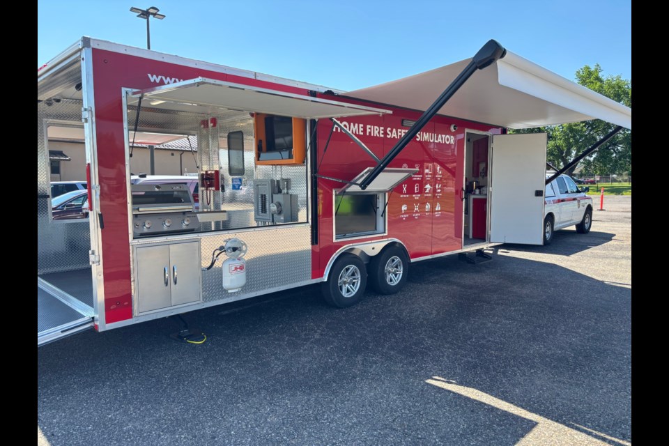 Mobile fire safety and investigation trailers