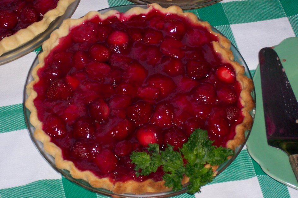 Fresh-Strawberry-Refrigerator-Pie