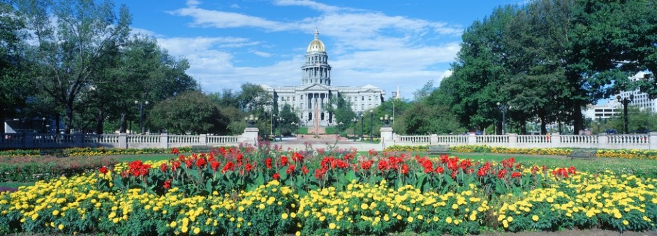 ColoradoStateCapitol-flowers-small