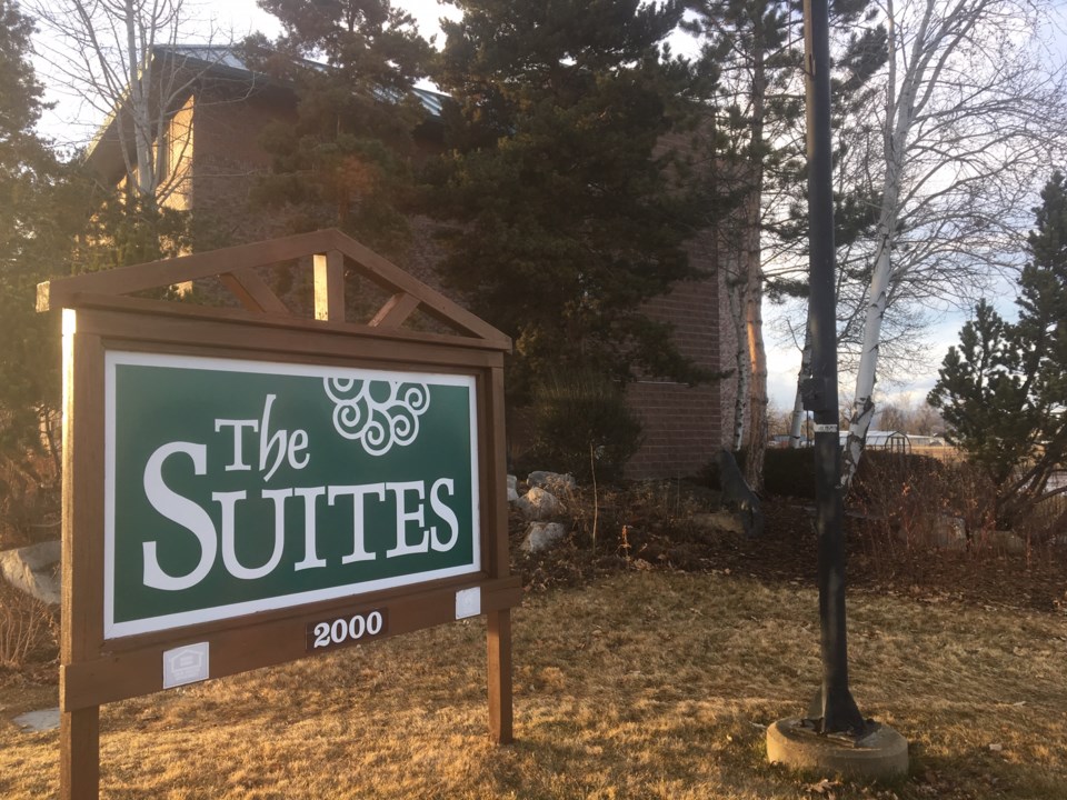 the suites longmont