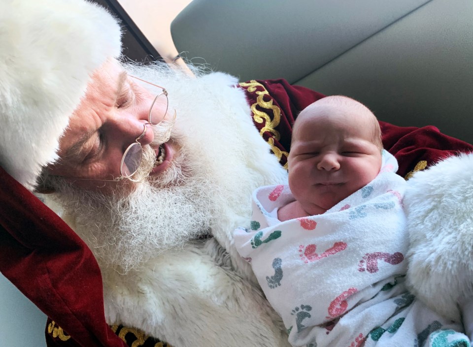 Santa 1 _ UCHealth Longs Peak Hospital 2019