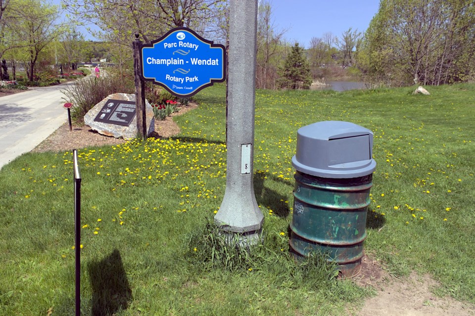 20230515-pen-rotarypark-waste-dth
