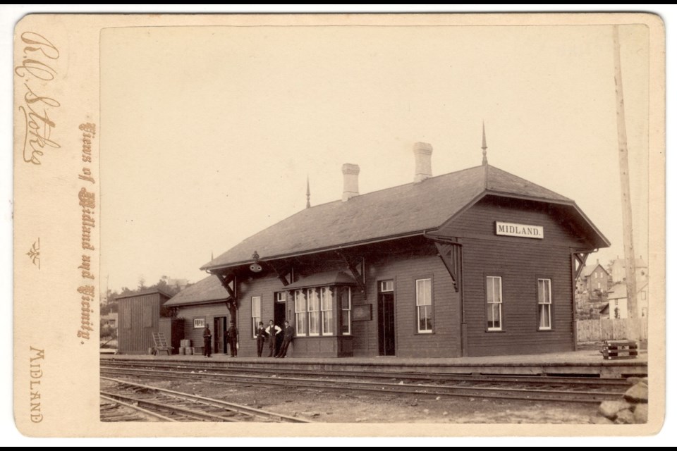 Midland Rail Station. Stokes, Author's collection.

3) Photo of Levine Children. R.O. Stokes. Ontario Jewish Archives. 4) 