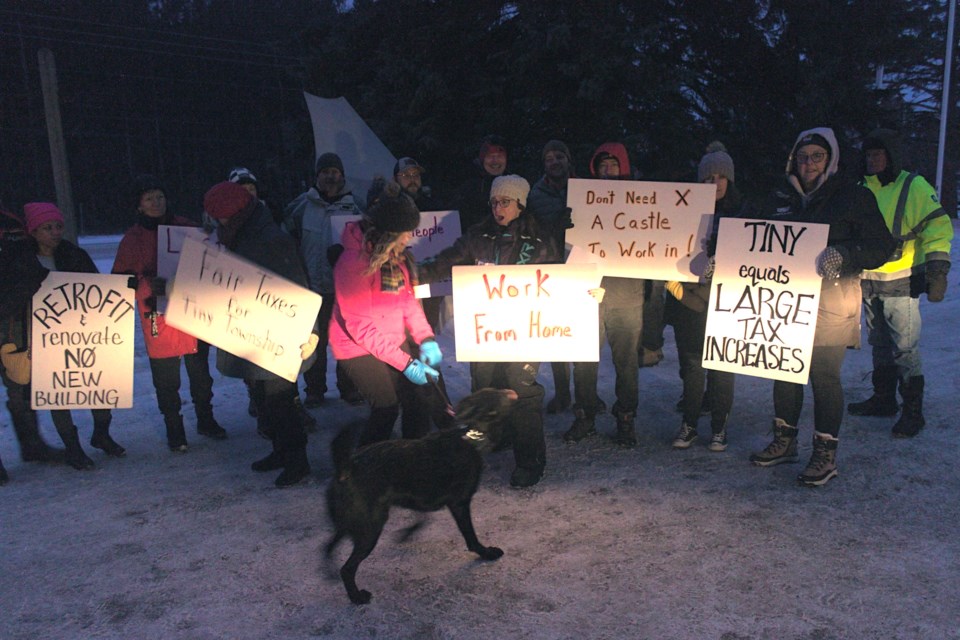 20240110-tiny-rc-protest-03