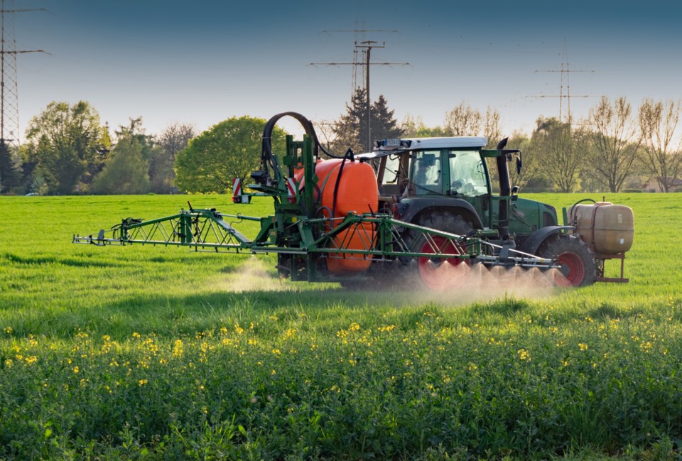 roundup spraying shutterstock