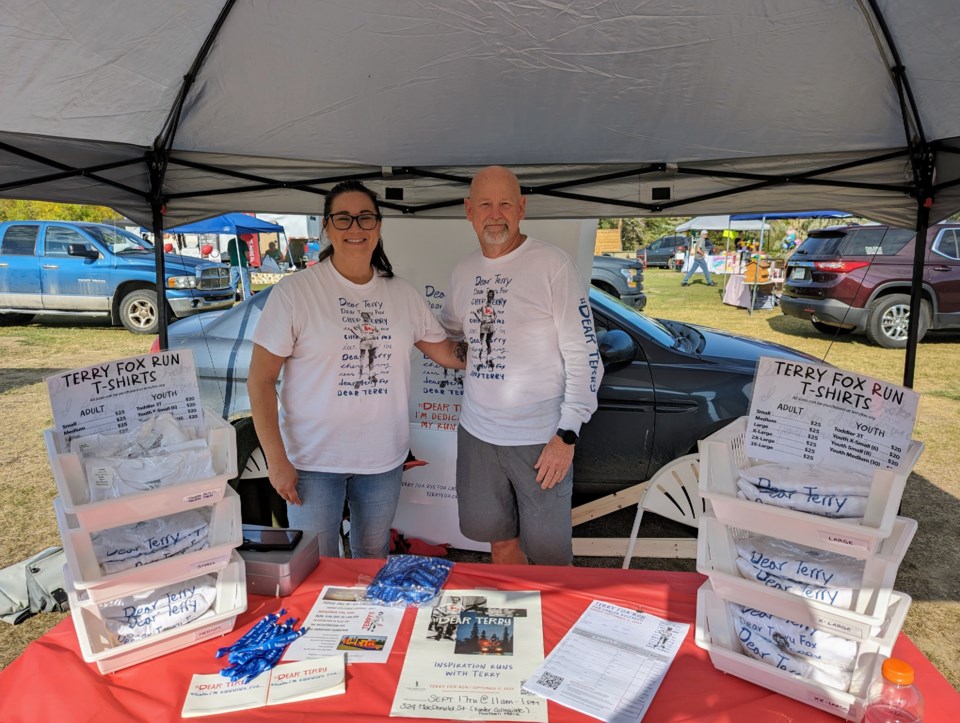 stephanie-meyer-one-of-the-organizers-of-moose-jaws-annual-terry-fox-event-is-joined-at-the-wakamow-farmers-market-on-sep-9-by-fred-fox-terrys-older-brother