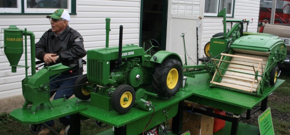 sukanen threshing bee 2021 scale models