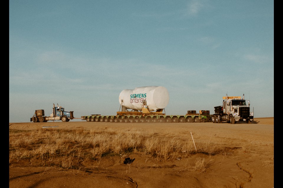 Delivery of Great Plains Power Station's gas turbine