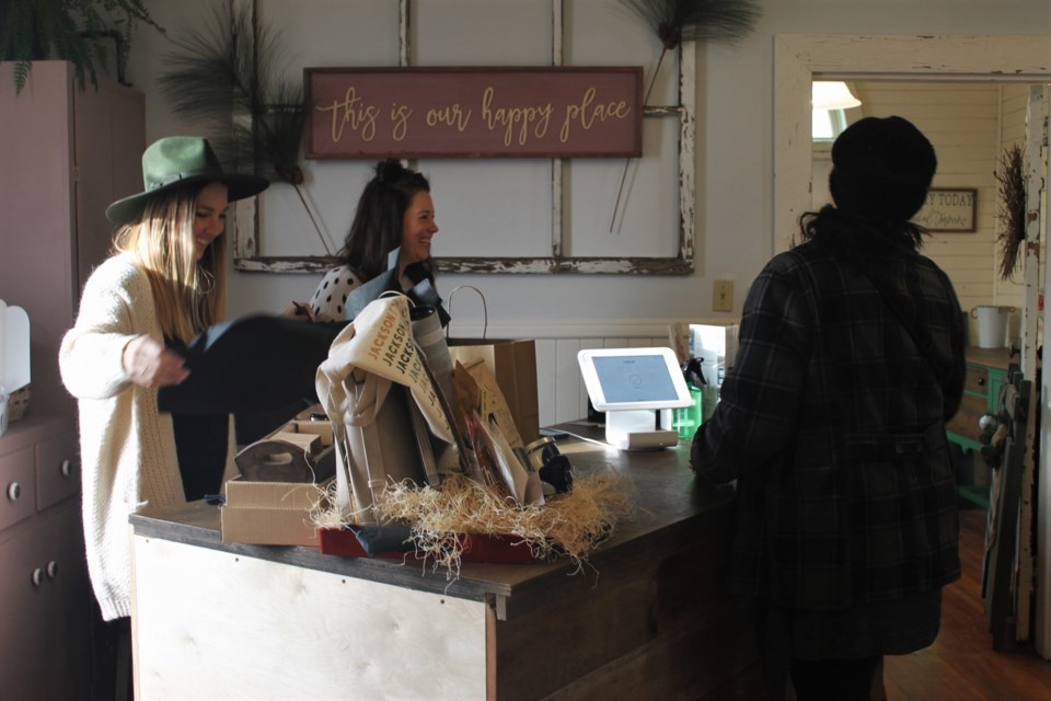 farmstand-pbc7