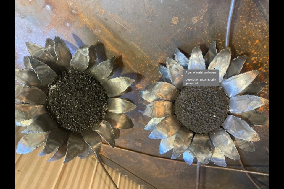 The steel sunflowers that artist Bill Keen created to honour Ukraine. Photo by city hall