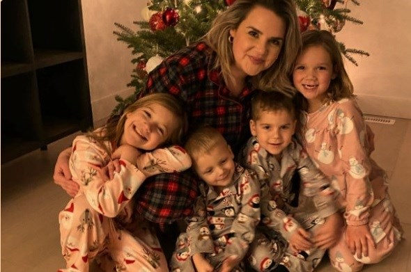 Sara Barr and her four children pose for a picture. Their home was damaged by a fire that also destroyed the home of their neighbour in Caronport. Photo courtesy GoFundMe