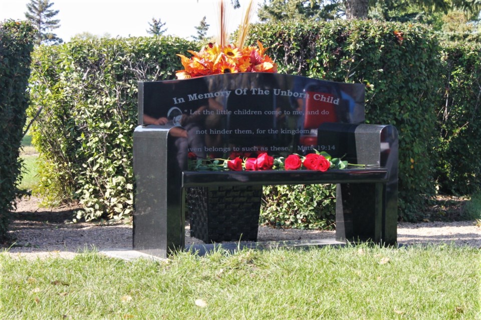 bench roses
