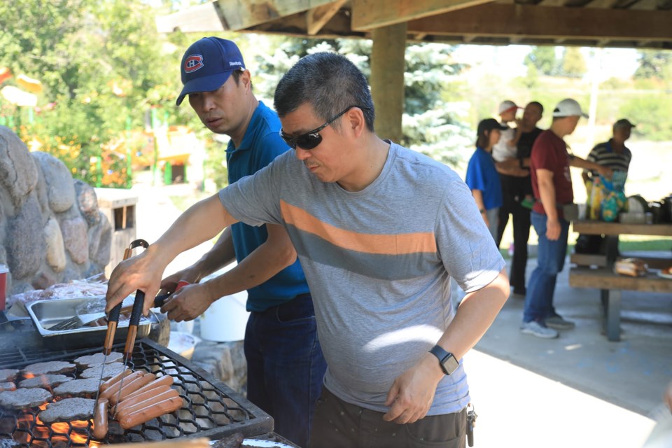 The Moose Jaw Chinese Community Network held a barbecue last summer that attracted many residents of all ages. Photo courtesy Facebook