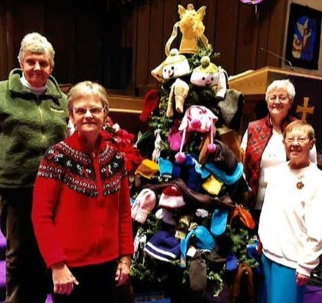 st andrews mitten tree 2019