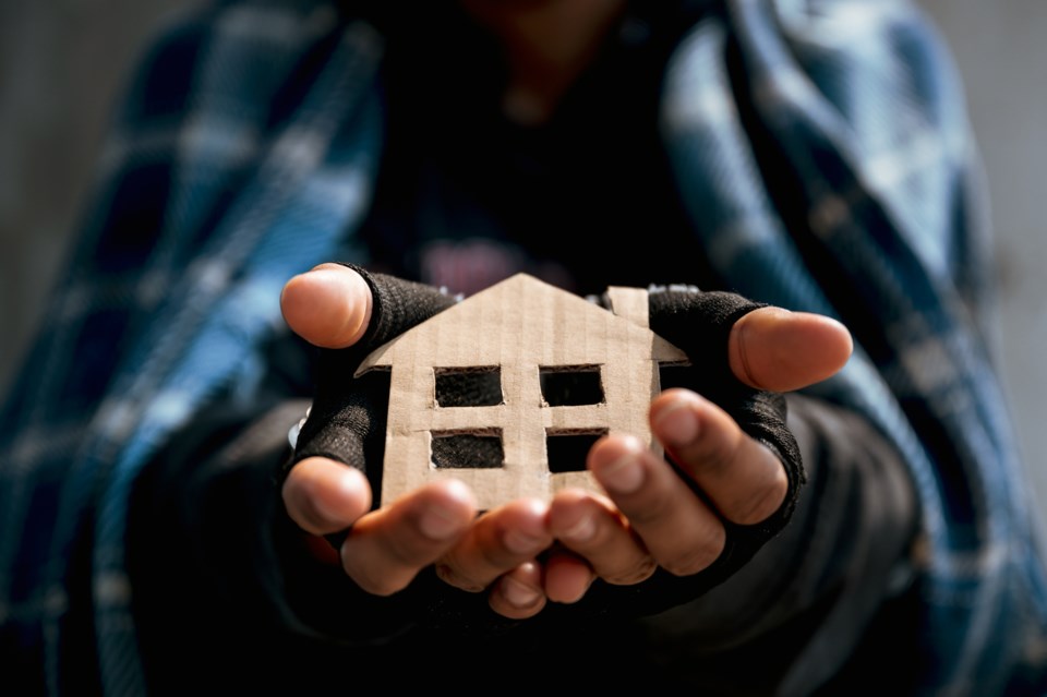 Homeless person begs for a home (Chanin Wardkhian-Moment-Getty Images)