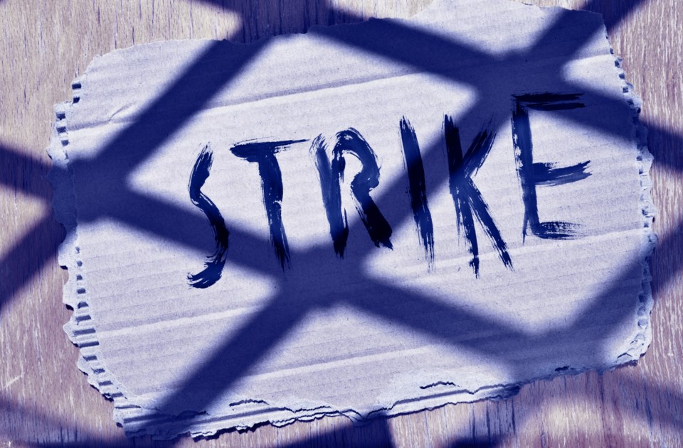 strike-sign-4