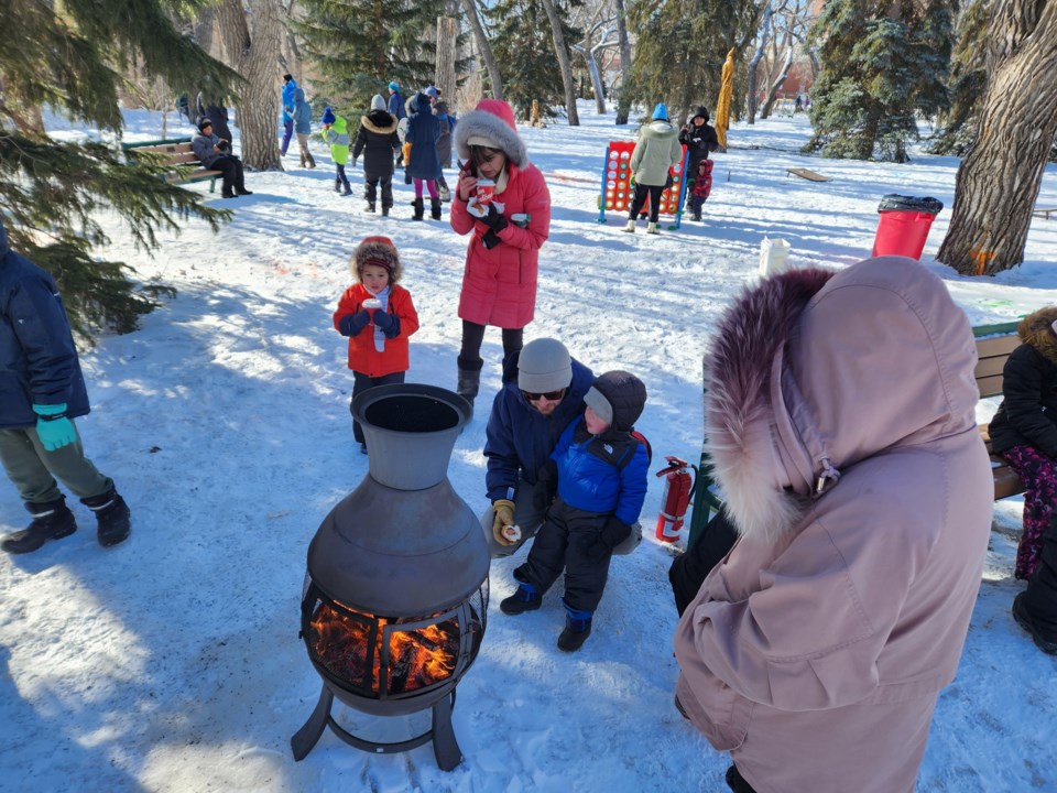 snowtorious-family-day