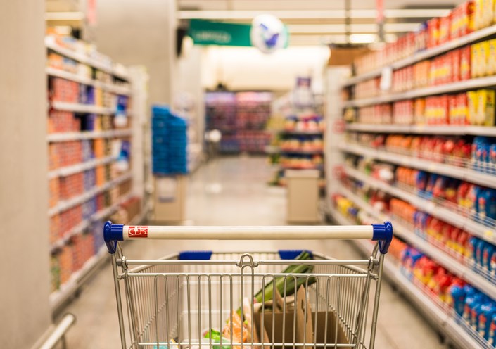 grocery store cart getty images