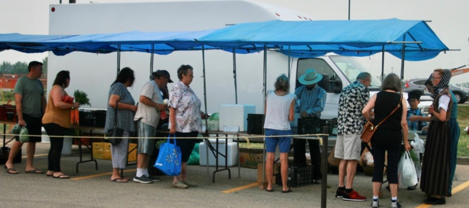 hutterite farmers market summer 2021