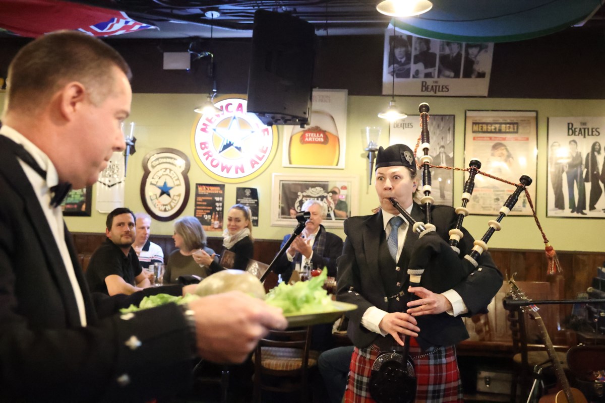 Robbie Burns Night celebrated with tradition and song