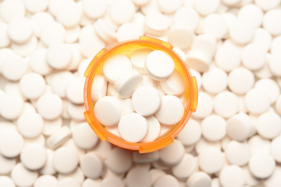 opiod-crisis-pills