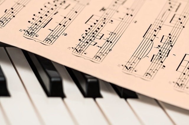 piano sheet music pixabay