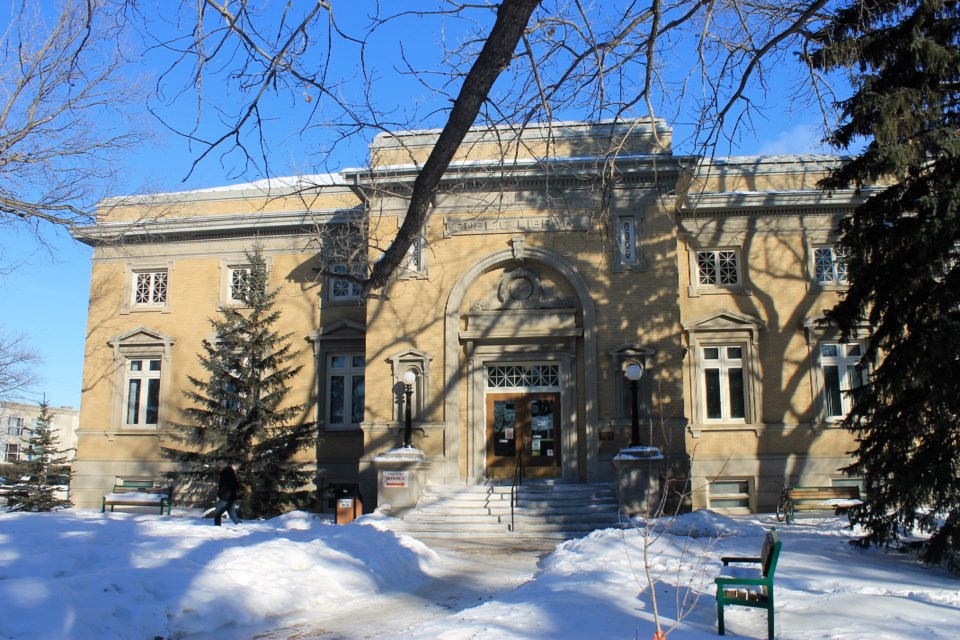 public library winter