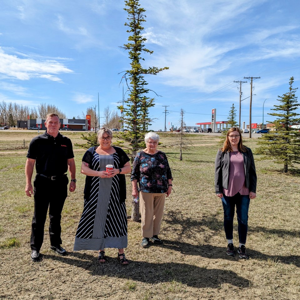 Don Howe, Jacki L'Heureux-Mason, Lorna Arnold, and Sarah Regent