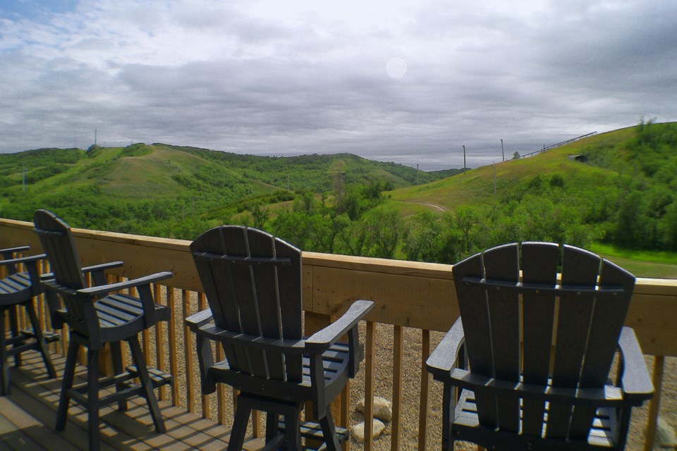 buffalo-pound-visitor-view