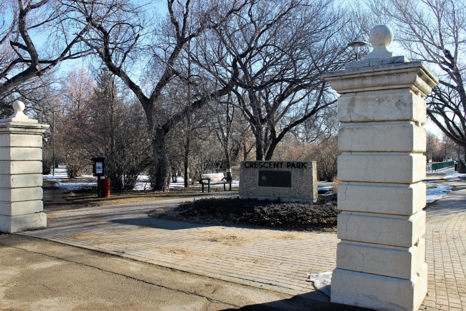 crescent park entrance early spring