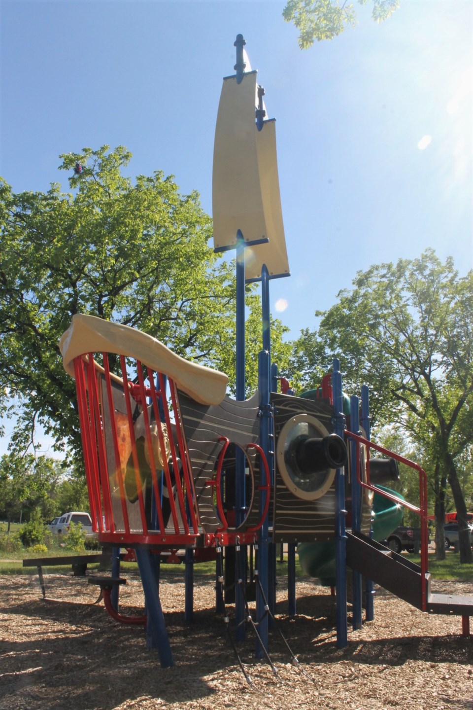 wakamow playground (2)