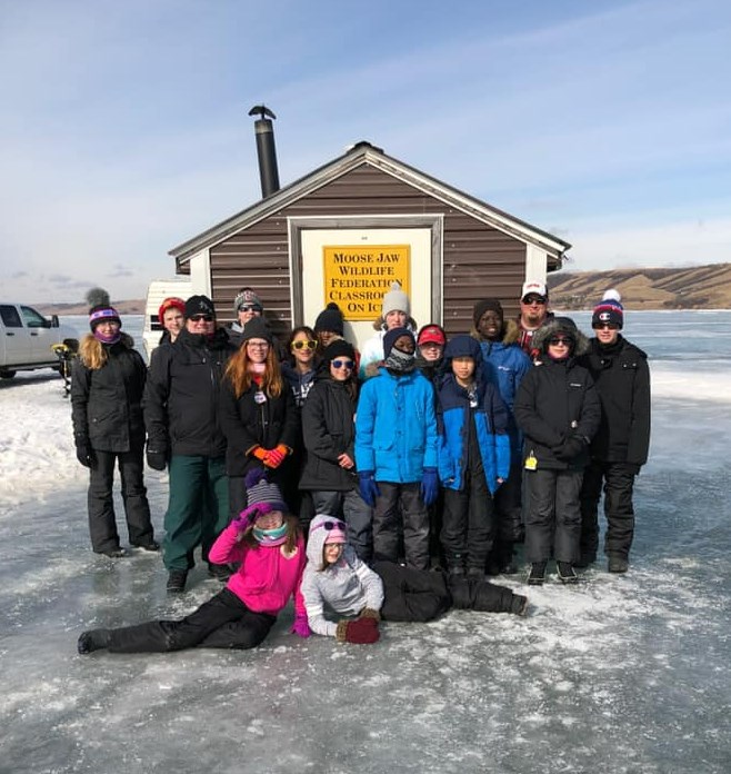 a-class-from-ecole-ducharme-experiences-the-classrooms-on-ice-program