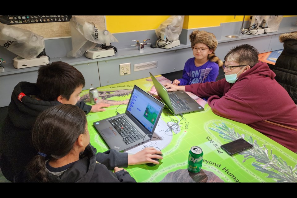 Youths participate in the inaugural First Nations Family STEM Program  at the Saskatchewan Science Centre. Photo courtesy Nanan STEM Academy