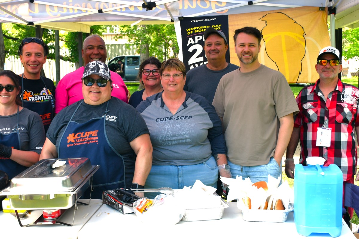CUPE 5512 grills up gratitude at Elgin Park community barbecue