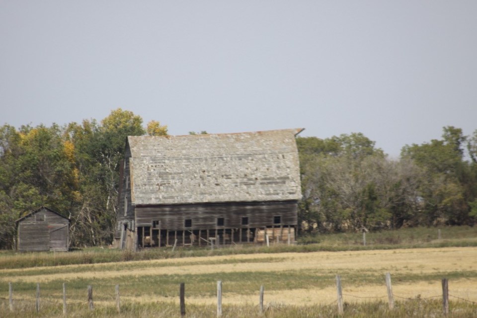 Barn near Elbow