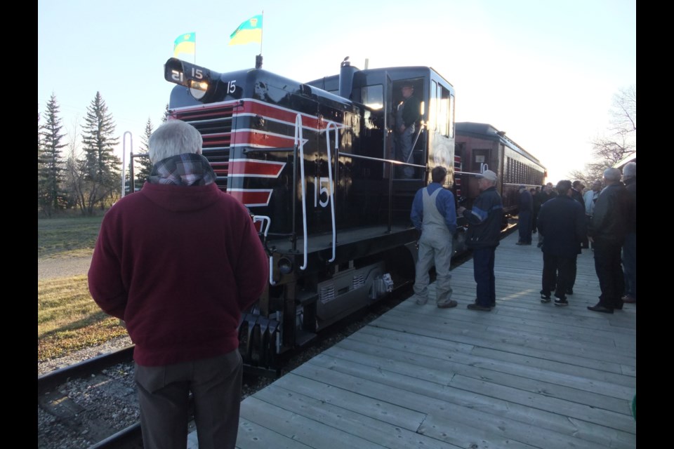 The train waits at the platform. (Photo courtesy Southern Prairie Railway)