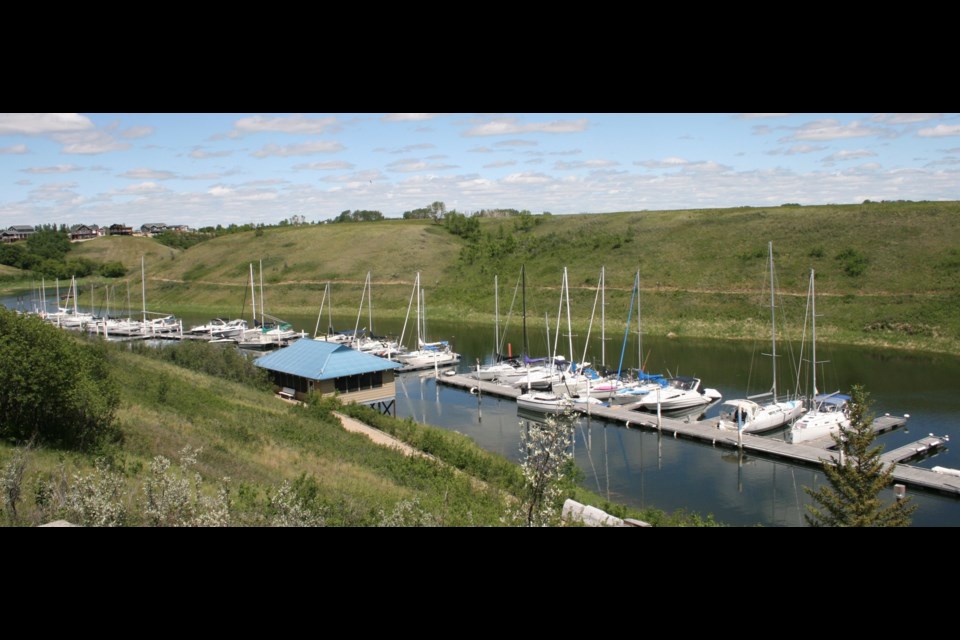 Yacht club (Ron Walter photo)