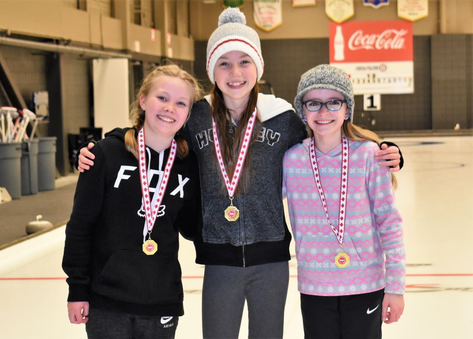 2019-02-06 elementary curling cropped MG