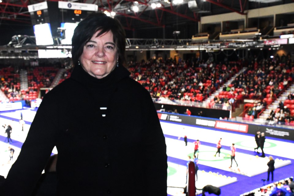 stirton-dorenda-curler