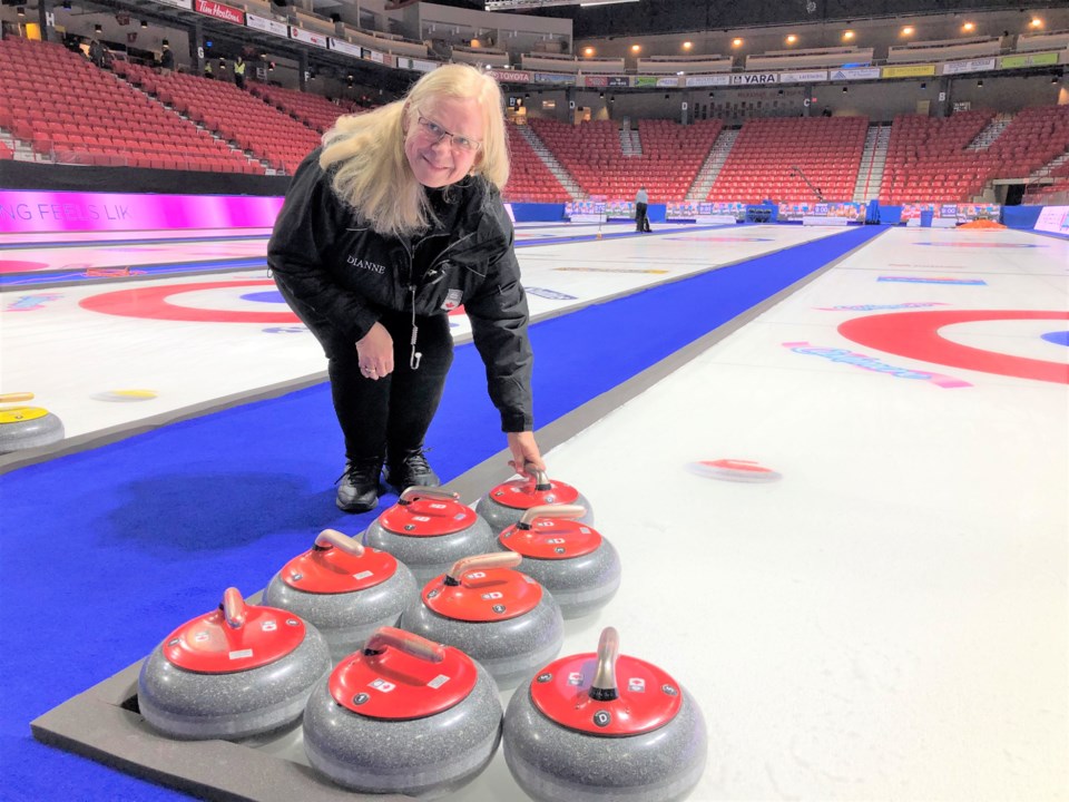 Curling ref